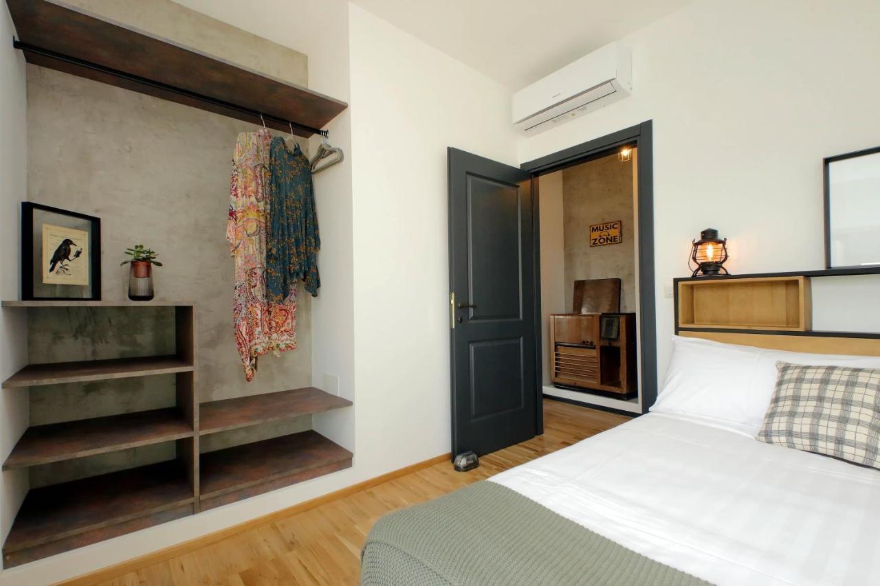 Apartamento Ych-trilocale Stile Industriale Roma