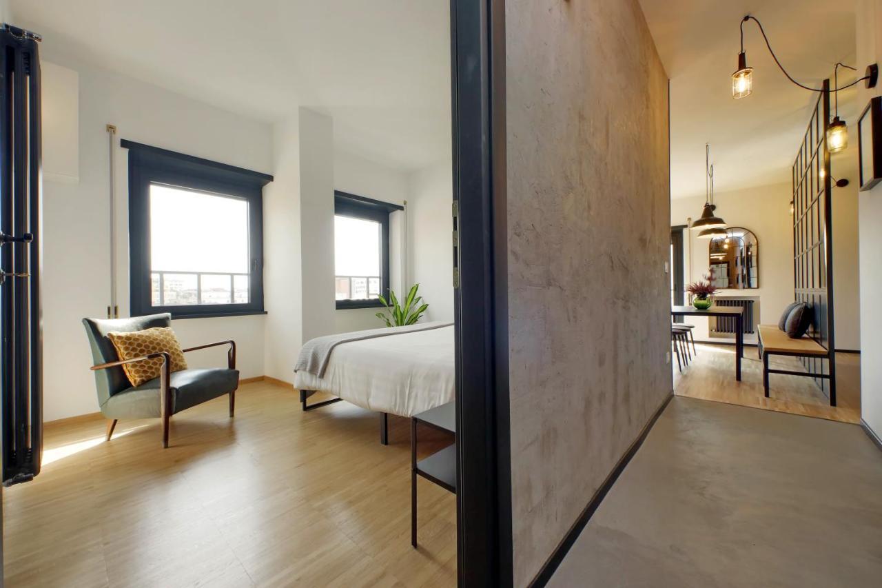 Ych-trilocale Stile Industriale Roma
